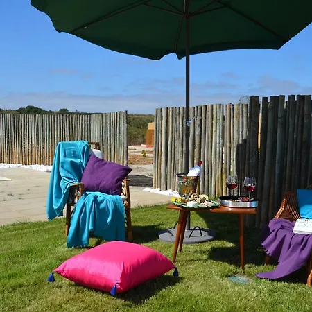 Entre Vinhas & Mar Óbidos