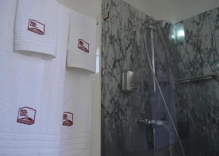 Entre Vinhas & Mar Bauernhof *