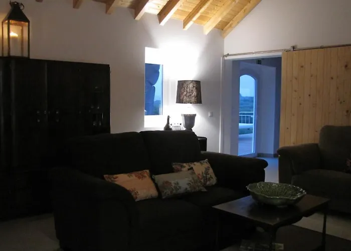 Entre Vinhas & Mar Agroturismo *